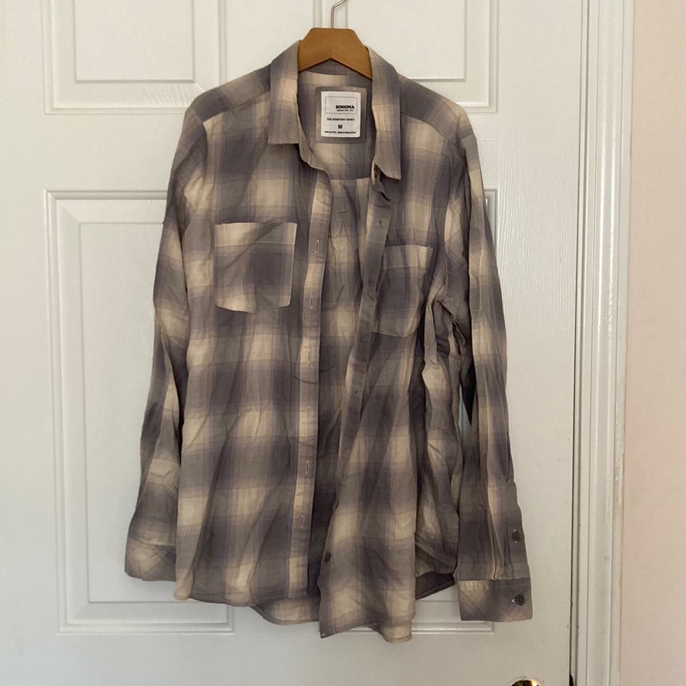 Women’s gray, purple, and off-white flannel shirt